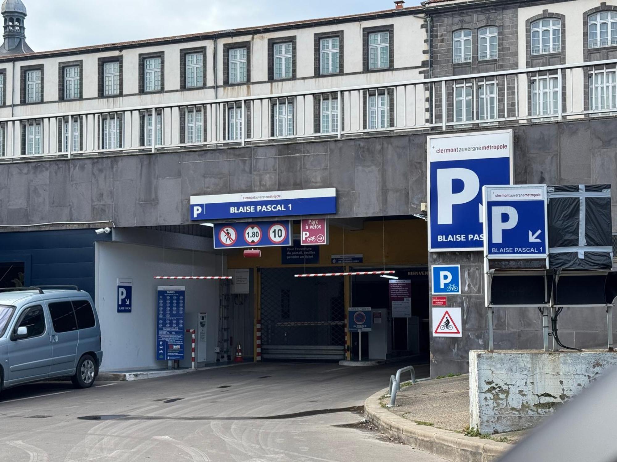 Les Fougeres #maisonsavaron Clermont-Ferrand